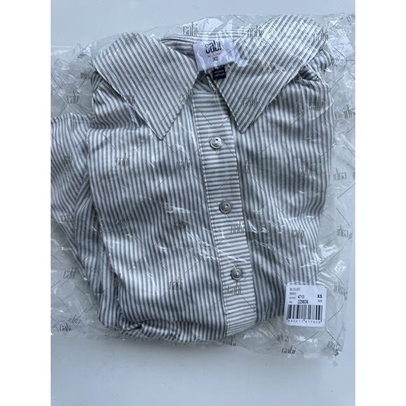 Cabi Fall 2024 Classy Blouse - Picture 3 of 6